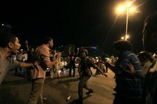 Protesters clash with police in Cairo square - World News 