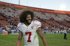 Colin Kaepernick Wins Team Award For 'Courageous Play'