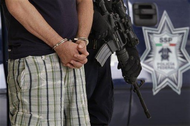 Gang Members Disguised as Migrants Enter Open U.S. Border