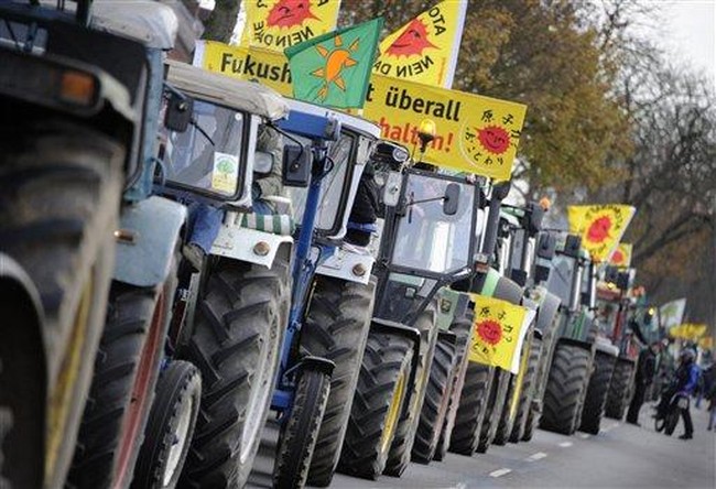 10-4, Good Buddy! Truckers, Farmers Unite Against the Globalist Pinkos