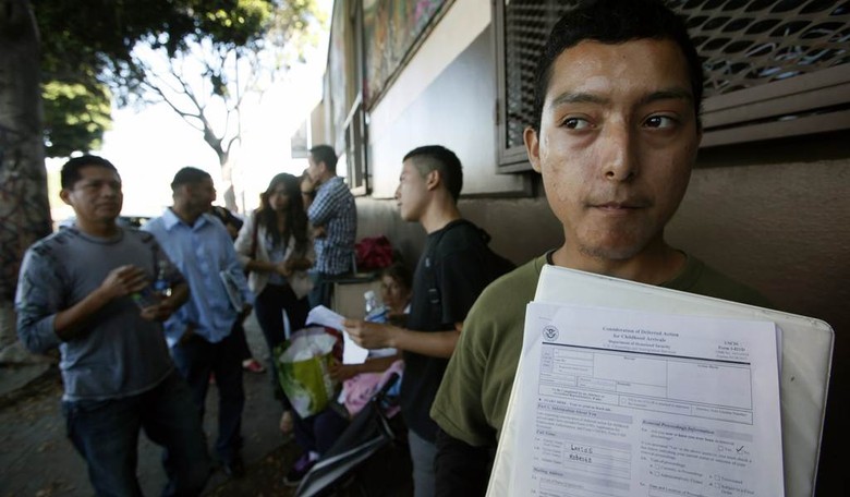 Poll: Majority of Democrats Think Illegal Immigrants Should Have Right to Vote in U.S. Elections