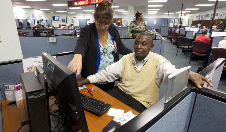 Working Moms and Stay-At-Home Dads In the Obama Economy