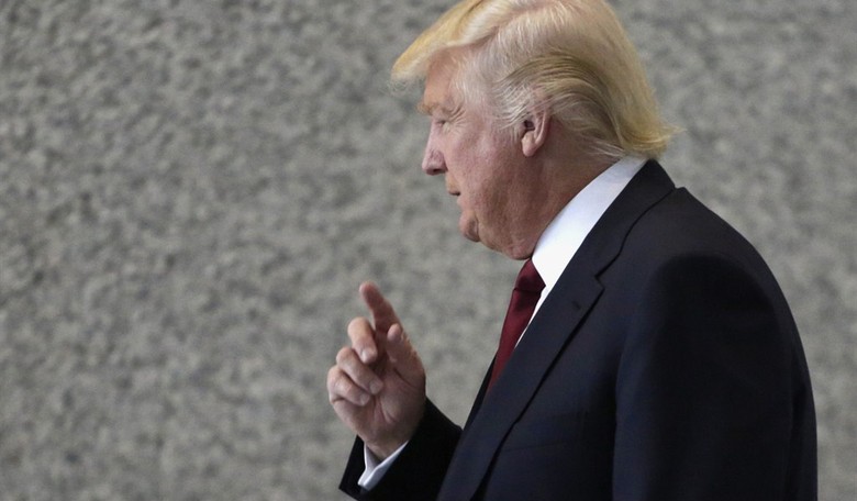 Trump: “Perhaps” Ted Cruz isn’t Eligible to be President 