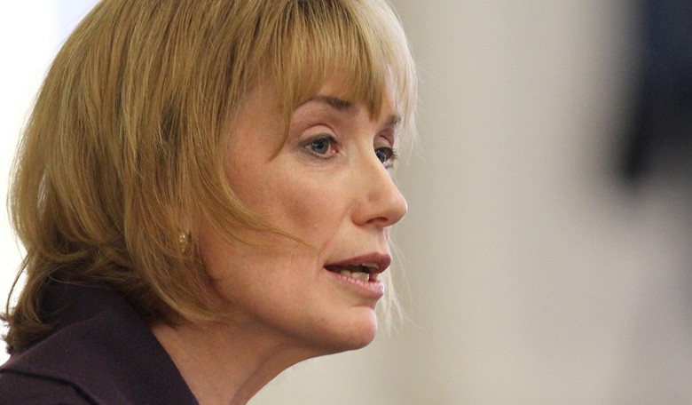 New Hampshire Gov. Maggie Hassan To Challenge Ayotte in 2016 