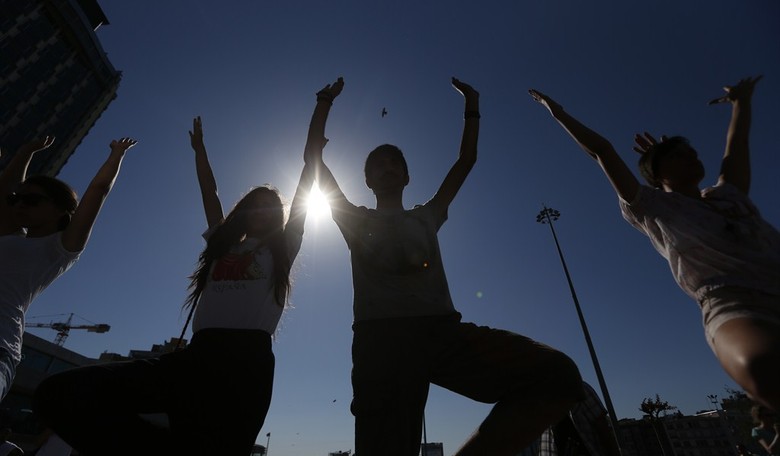 Ivy League Institution to Offer Nude Yoga Class?