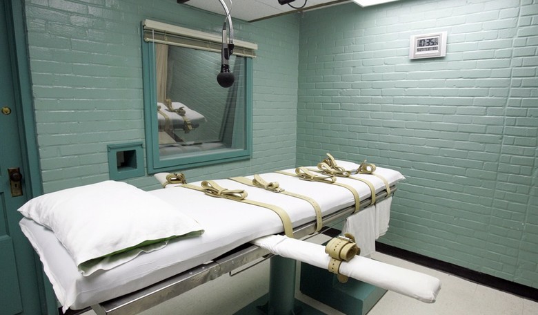 What a Disaster: Obamacare Shows the Dangers of High Capacity Legislation