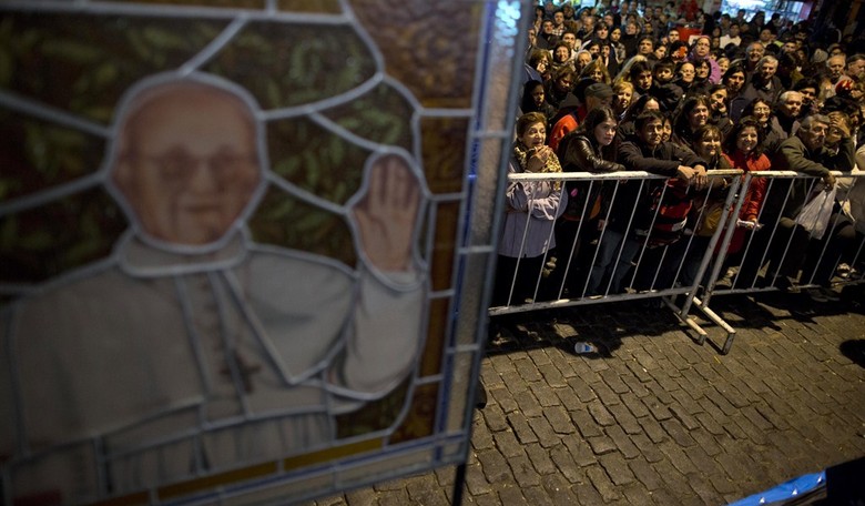 Catholic Priest Abandons Democratic Party, Switches Voter Affiliation to Republican