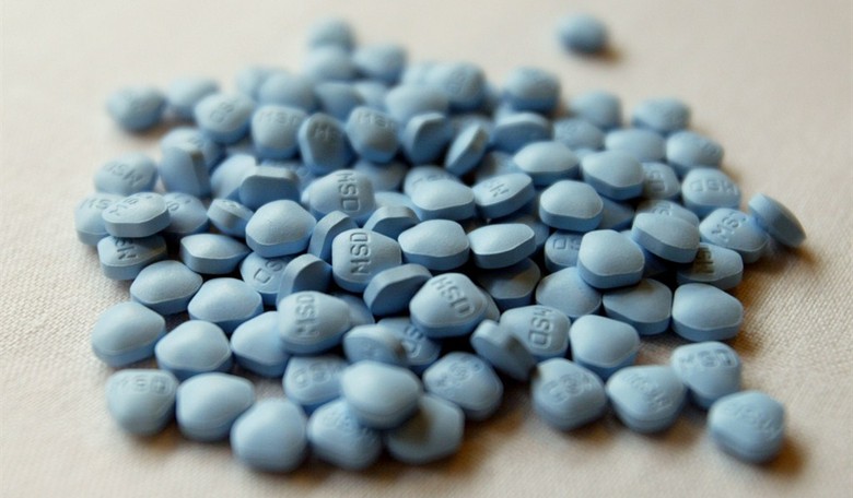 Huff Po: More People Die From Drug Overdoses Than From Guns, Cars