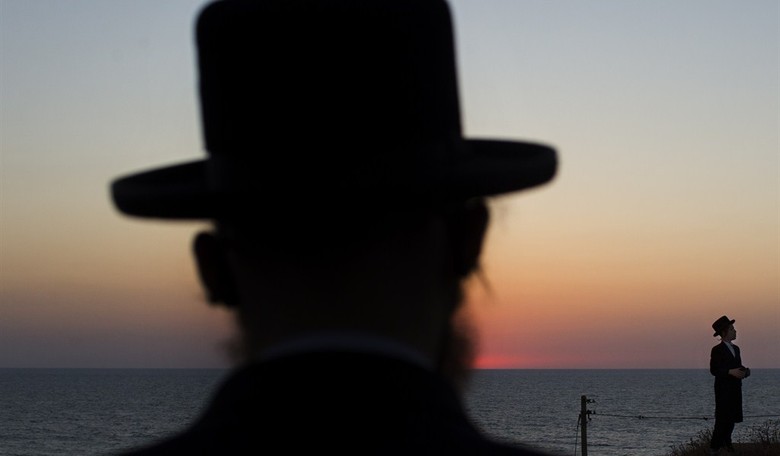 UPDATE: False flag?; Scary: Jews in East Ukraine Ordered to Register Themselves