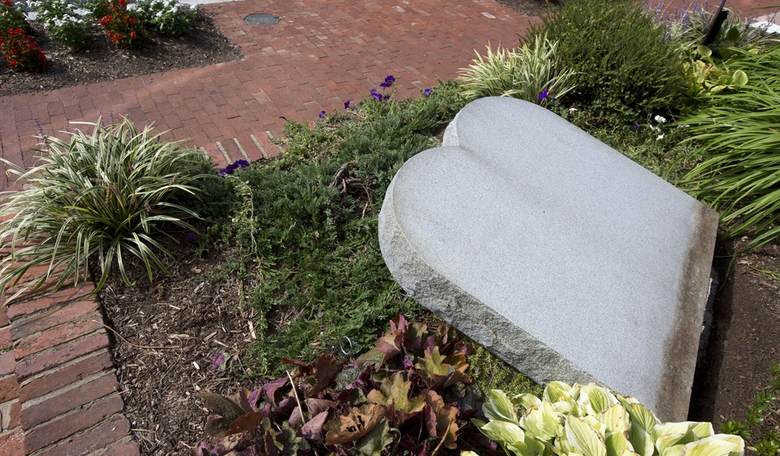 Ten Commandments Monument Approval Prompts Satanic Bid