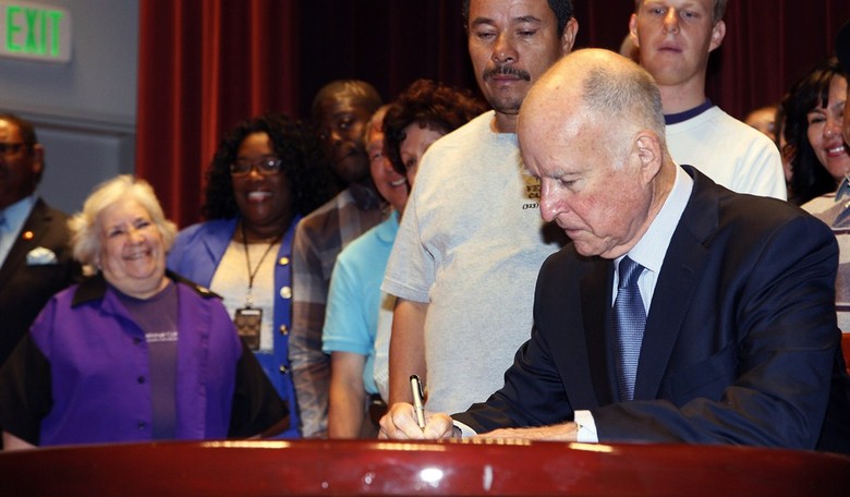 3 Insane Laws Just Signed in California