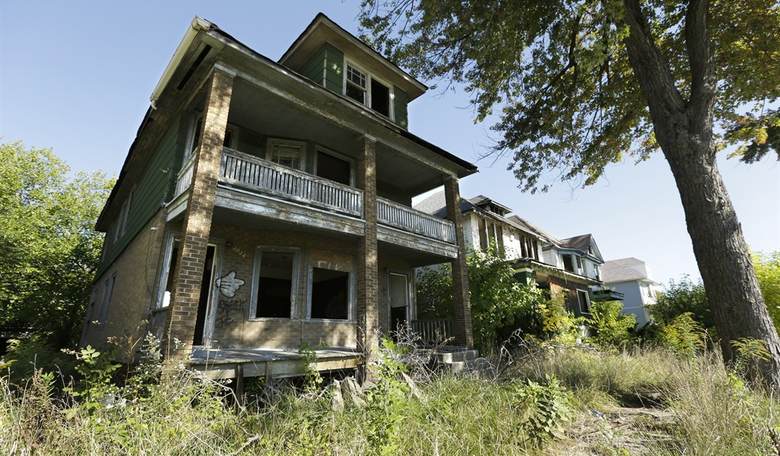 Avowed Socialist Takes Charge of U.S. Public Housing Policy