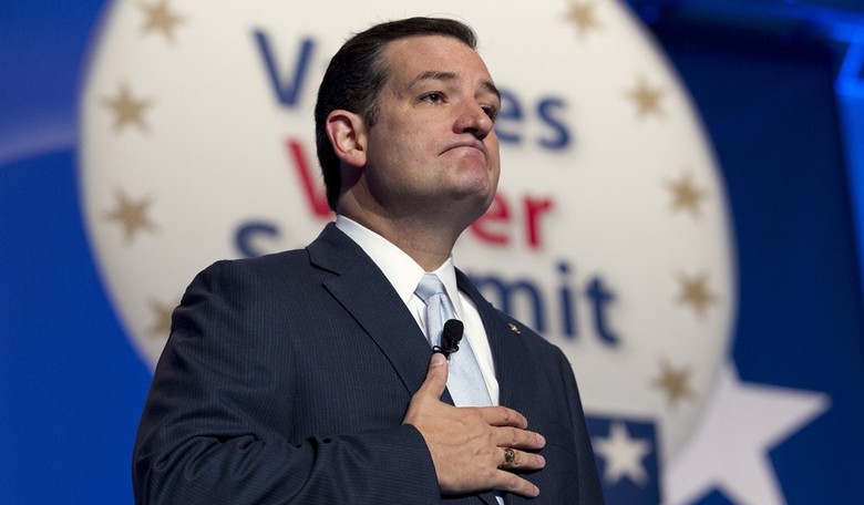 Ted Cruz Confronts President Obama at White House Meeting