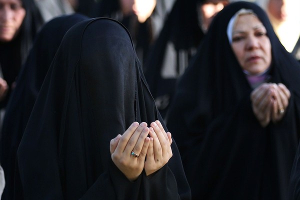 Horrible: Pakistani Woman Stoned to Death for Marrying the ‘Wrong’ Person