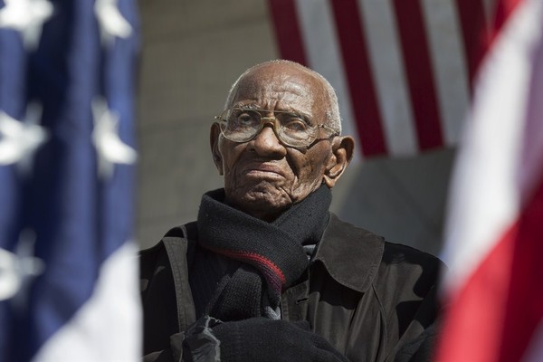 Cool: Oldest American WWII Veteran Lights Up (Cigars) on His Birthday