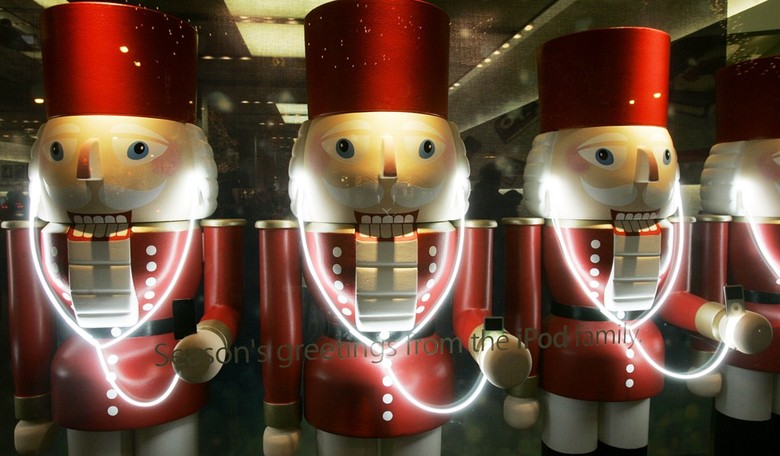 Parents Offended by "Nutcracker" Christmas Tree