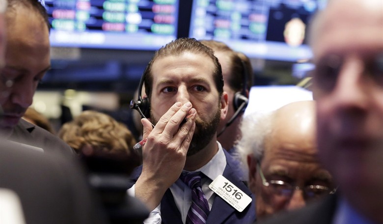Americans Step Gingerly While Wall Street Stampedes