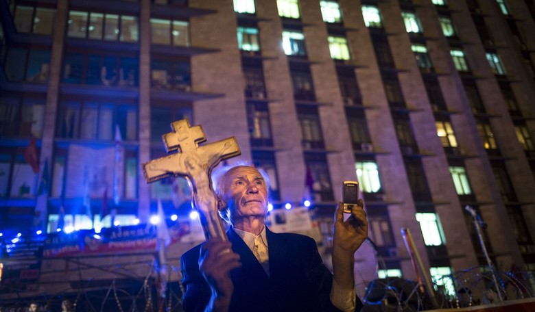 Violence Overtakes Ukraine Elections
