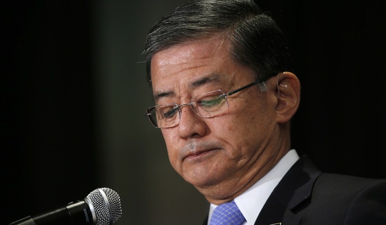 Obama Accepts VA Secretary’s Resignation but None of the Blame