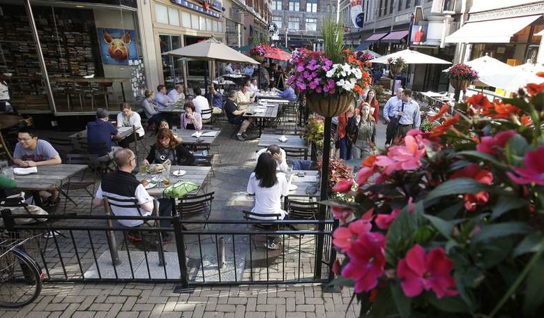 California Judge Blasts LA's Ban on Outdoor Dining in Preliminary Injunction