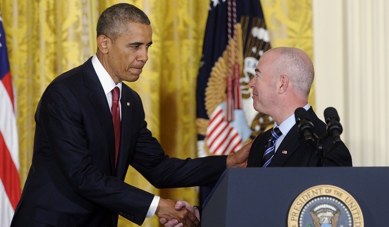 Obama Fully Backs Immigration Official Who Gave Special Benefits To Democrat Donors