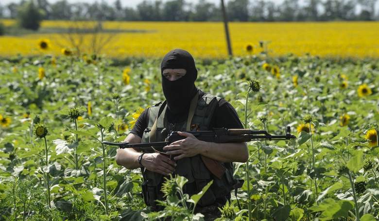 Putin Channels Obama on MH17: Ukrainians Cling to Guns and Borders 