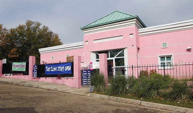 Judge to Hear Challenge to Mississippi Law Banning Most Abortions 