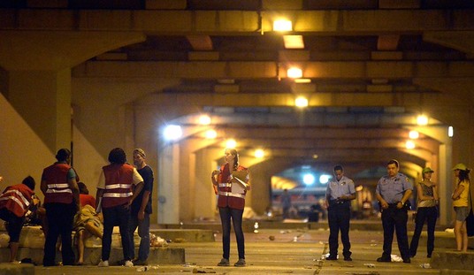 This Bill Would Create 'Homelessness Courts' and Ban Camping on Public Property