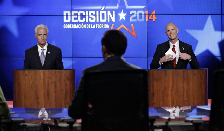 Charlie Crist Violates Debate Rules, Forces Debate Delay