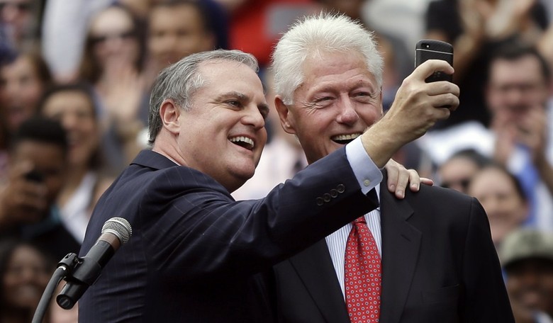 Why Are Democrats Cozy with the Clintons?