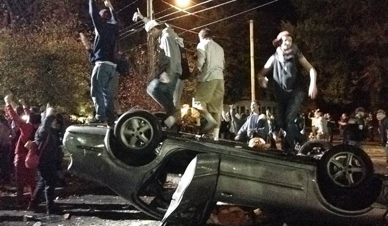 Obama Behind Pumpkin Patch Melee