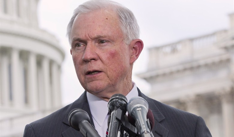 Sessions: Republicans Will Fight Obama's Executive Amnesty For Millions of Illegal Immigrants