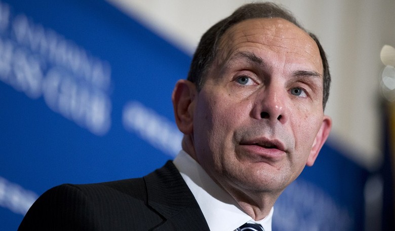 Veterans Affairs Head Robert McDonald Lied About Serving in Special Forces