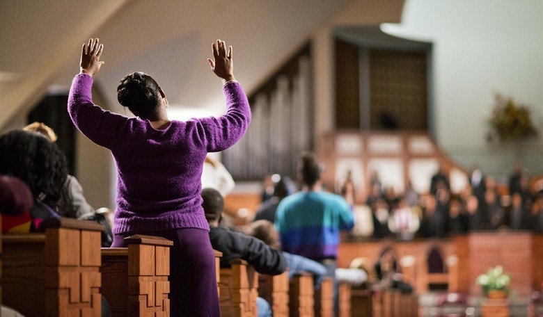  Choir Replaces Jesus with Hillary in Gospel Song