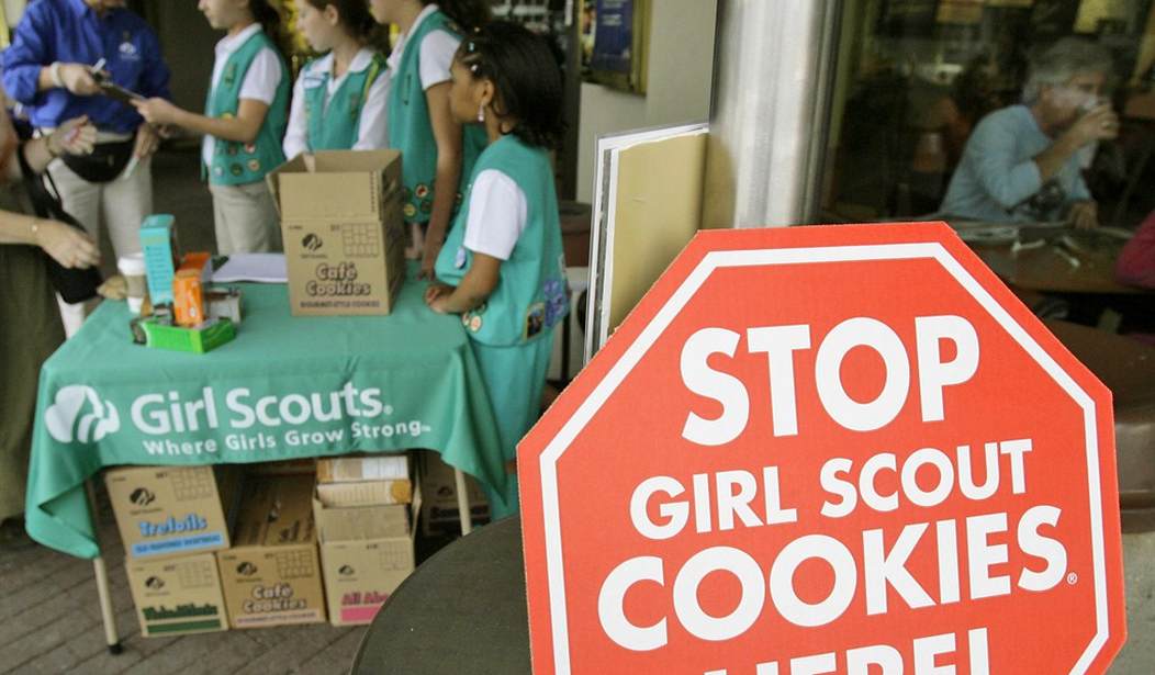 A New Jersey Girl Scout Troop Is Catching Heat for Where It Chose to Sell Cookies