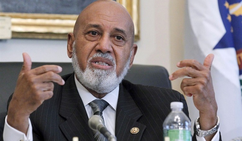 Democratic Congressman Jokes About Trump Drowning at 'Stronger Together' Rally 