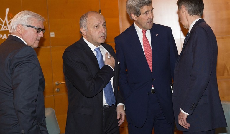 Kerry: Lose that Limp Shrimp Pink Tie!