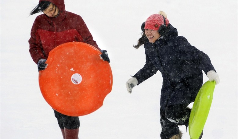 Why Kids Need to Sled Alone