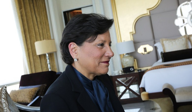 Female Share of Federal Workforce Declining Under Obama