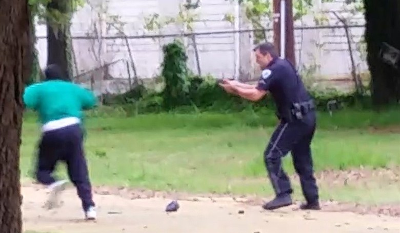 A Police Shooting Highlights Illegal Harassment of Camera-Carrying Bystanders