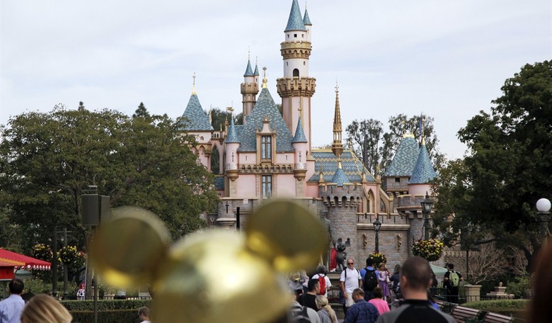 Sicko Who Threatened to Blow Up JD Vance's Family at Disneyland Gets to the 'FO' Part