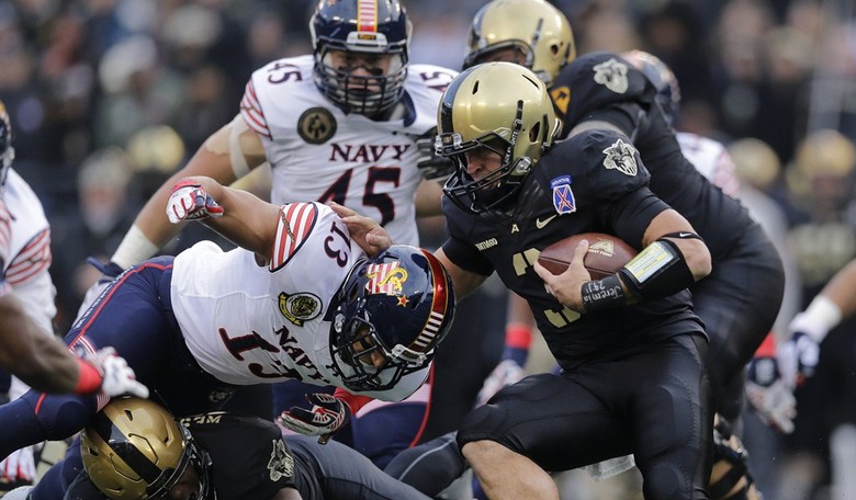 Vets and Service Academy Grads Coming to See Army-Navy Game Have Their Hotel Rooms Given Away to Illegals