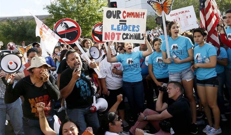 Trump Doesn’t Have to Wait for Congress to Stop the Illegal Alien Caravan