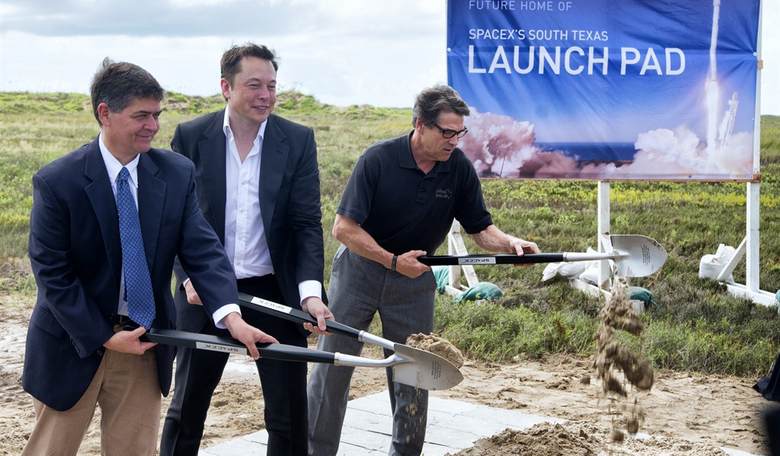 Essex Files: Starbase, Texas: Elon Musk’s SpaceX Launches a New City of Innovation!
