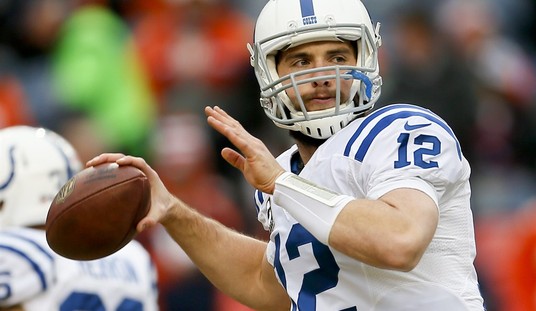 Obama Puts His Job on Hold for NFL Playoffs