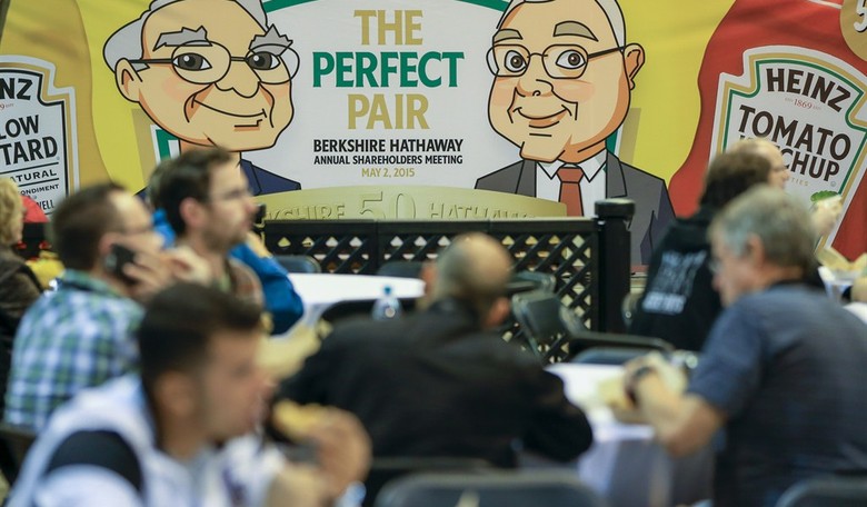 Charlie Munger, Warren Buffett’s Sharp-Witted Right-Hand Man, Passes at 99