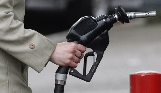 Inflation Ticks Higher As Rising Gas Prices Squeeze Americans Ahead of Midterms