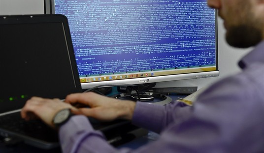 Russia Hacks Pentagon Computers With "Sophisticated Cyberattack" 