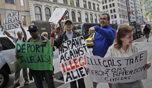 Report: Record 42.1 Million Immigrants in the U.S.