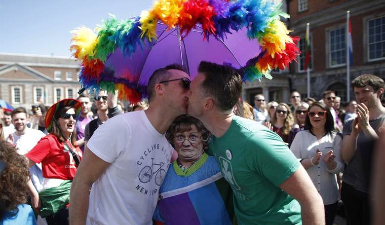 I’m a Conservative Tea Party Christian Republican, and I Support Gay Marriage